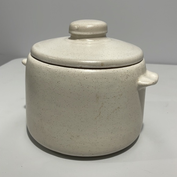 Vintage 1970s West Bend Bean Pot Server 2 qt. With lid - Picture 4 of 16